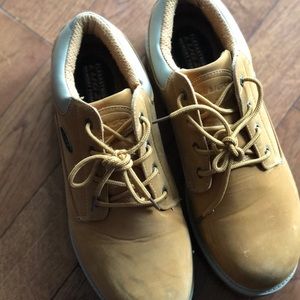 Men’s 10.5 lugz boot wore once for a costume